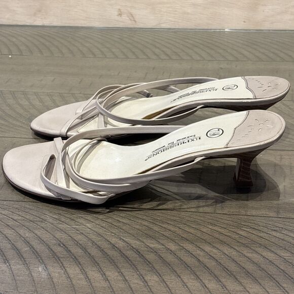 womens strappy Low kitten heel sandals size 7.5 beige cream Y2k slip on - Picture 2 of 6